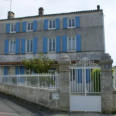 Apartmán Studio In With Shared Pool Enclosed Garden And Wifi 50 Km From The Beach *